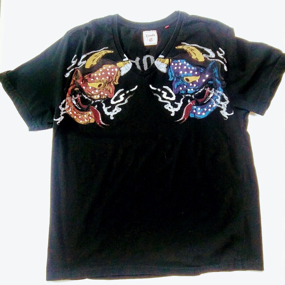Kenvelo Vneck graphic tee size Large